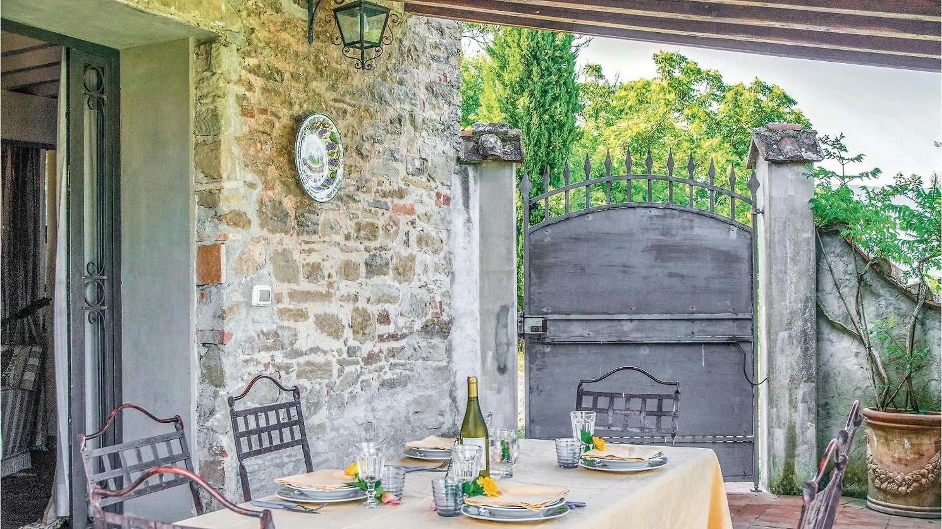Vista San Lorenzo Ampinana Holiday home